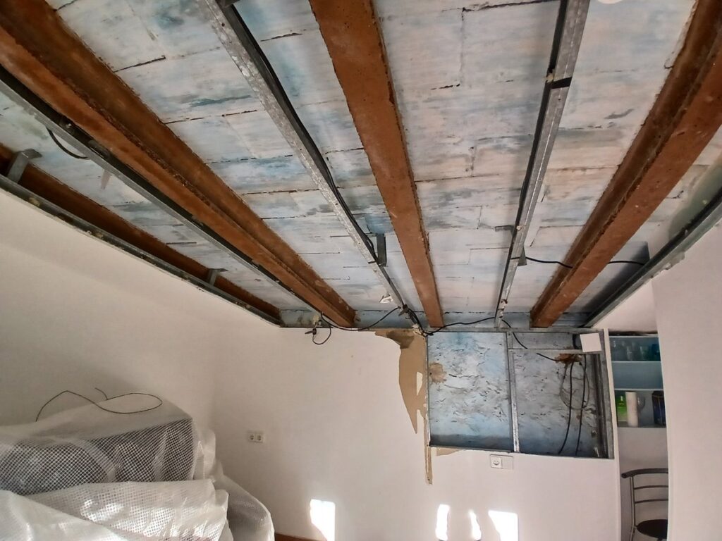 reforma techo pladur tortosa